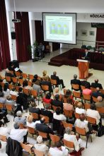 Ad�z(z)unk a j�v�nek - Soproni konferencia 2011.
